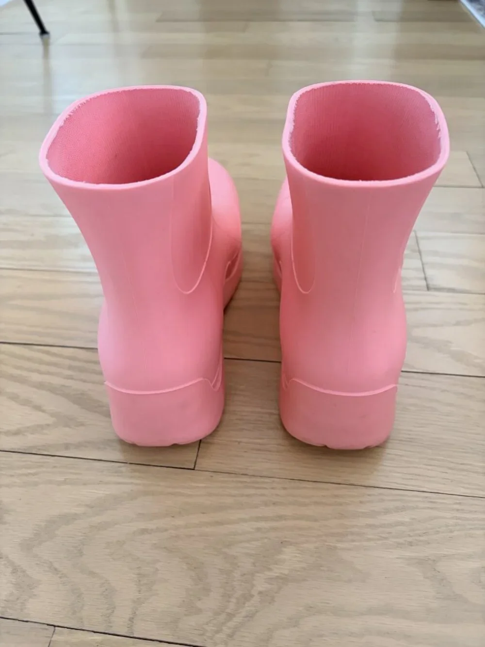 Bottega Veneta Puddle Boots - Picture 4 of 5